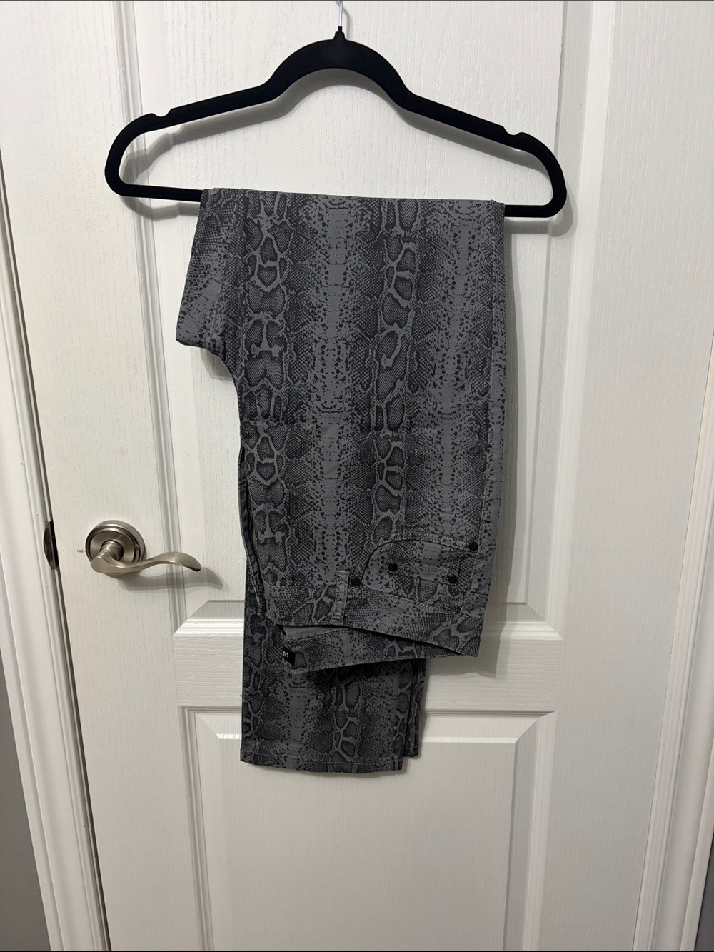 Women’s Snake-Print Gray Stretch Pants
